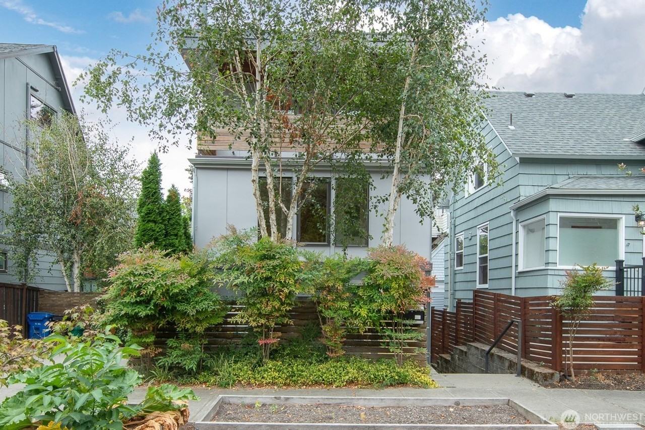 106 30th Ave - Photo 2 of 27