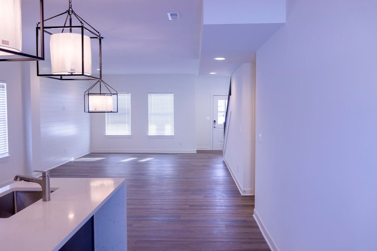 19979 Cornice St - Photo 6 of 20