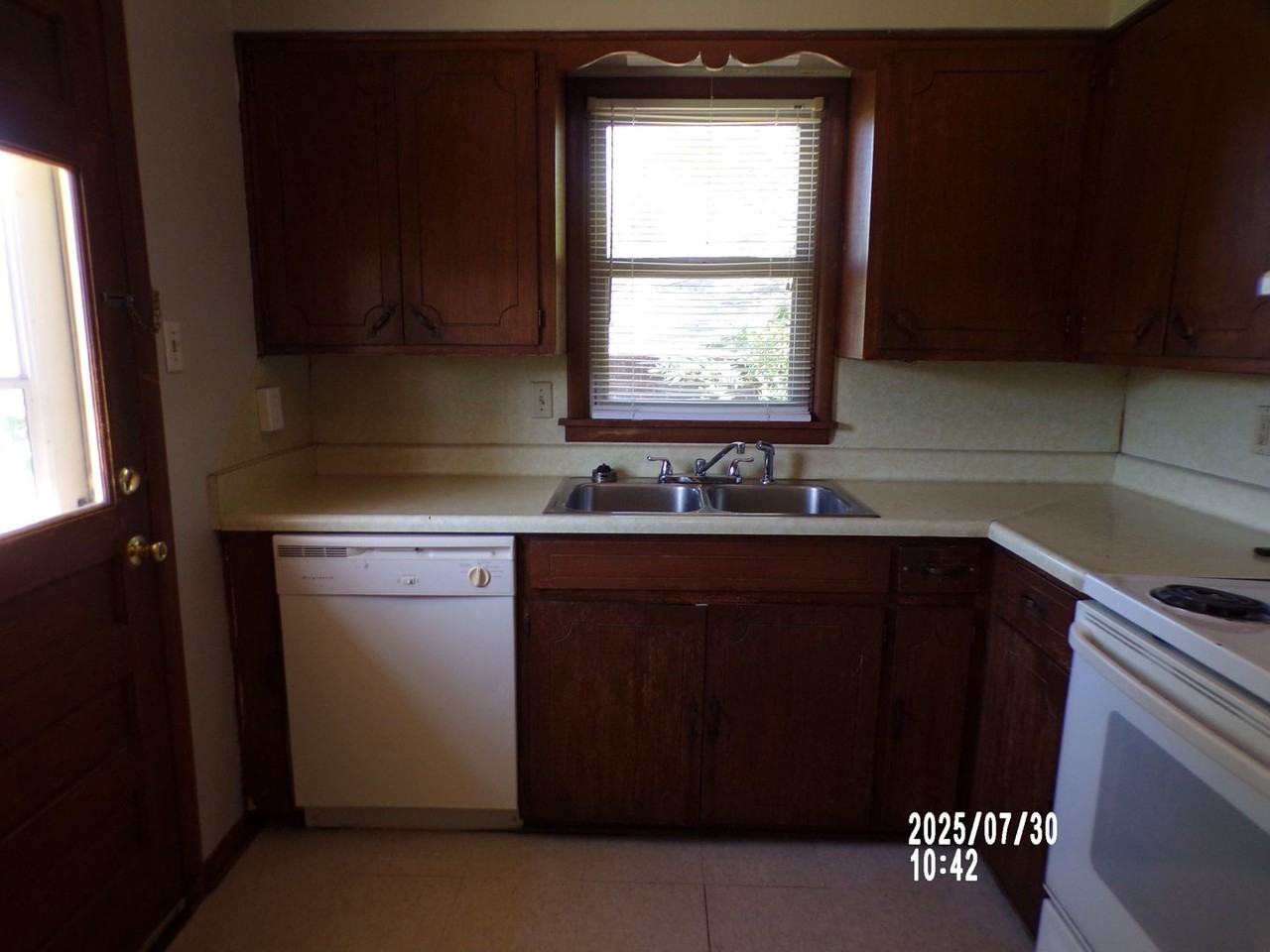 3804 Nw Bell Ave - Photo 7 of 17