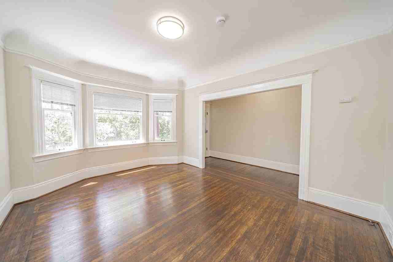 38 Glen Ave - Photo 2 of 19