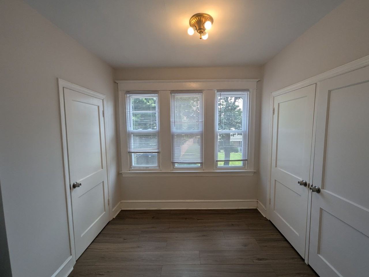 6330 N 12th St - Photo 3 of 18