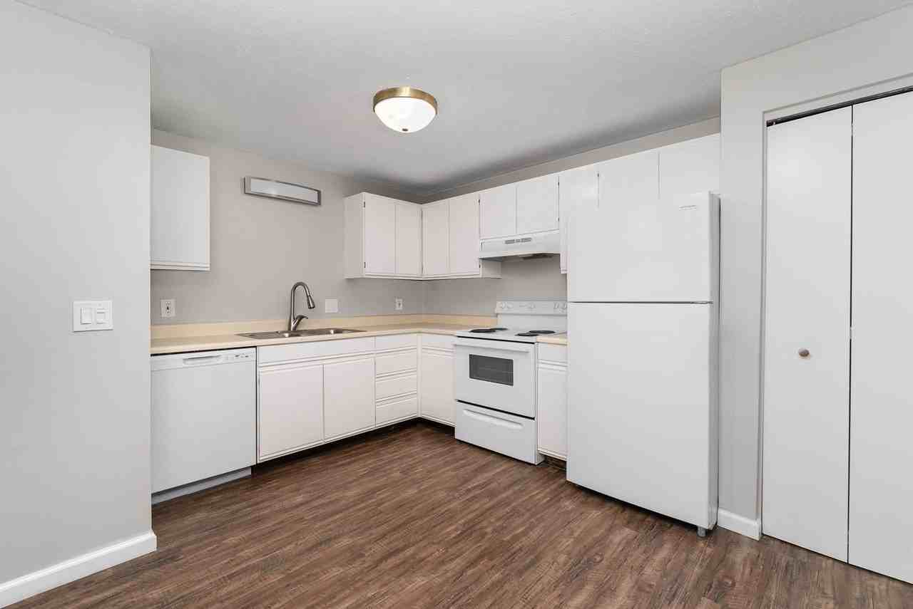 1530 Veterans Dr - Photo 6 of 42