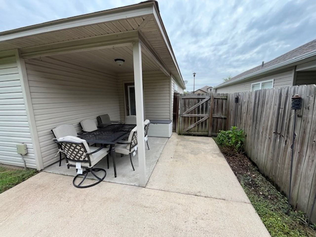 2720 Brighton Pl - Photo 5 of 47