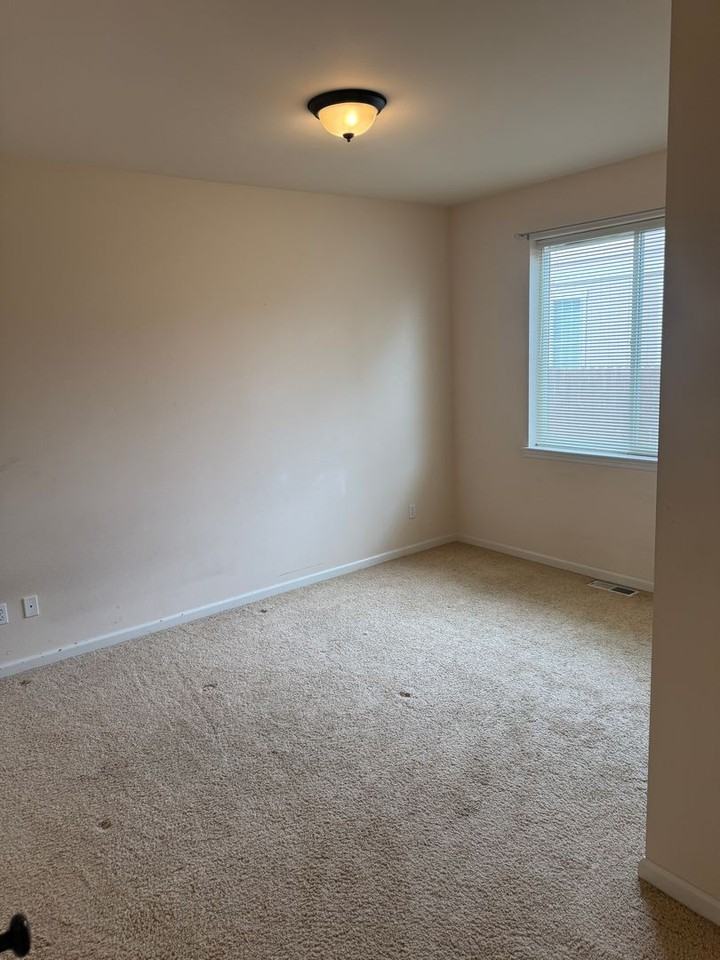 1707 E Ashford Way - Photo 7 of 18