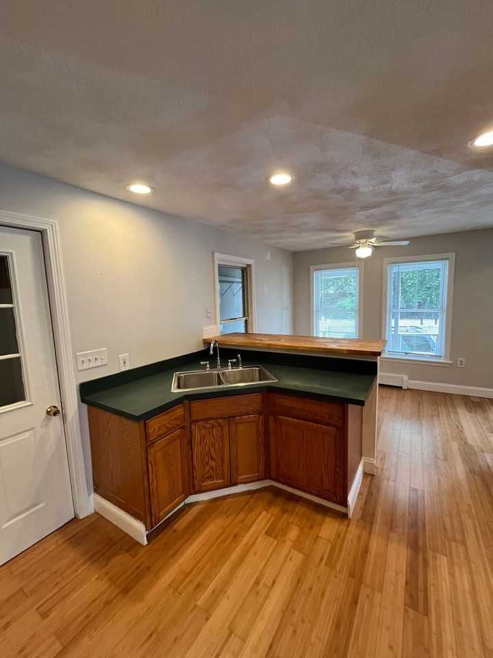10 Mission Pl - Photo 2 of 16