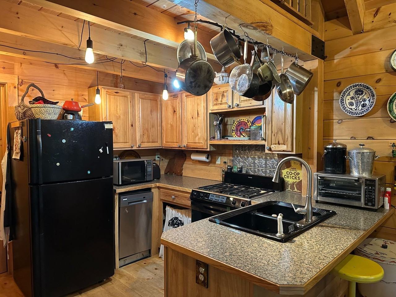 72 Joe Berry Rd - Photo 3 of 13