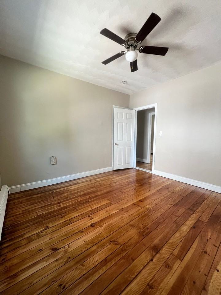 38 Frances Ave - Photo 4 of 5