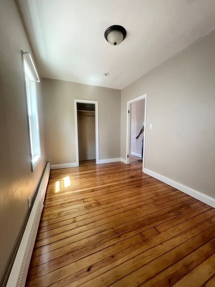 38 Frances Ave - Photo 5 of 5