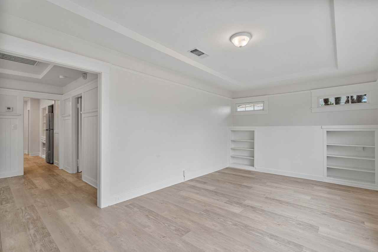 417 Palm Ave - Photo 3 of 24