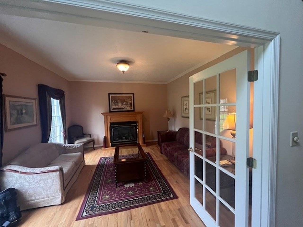 331 Lakeside Dr - Photo 7 of 10
