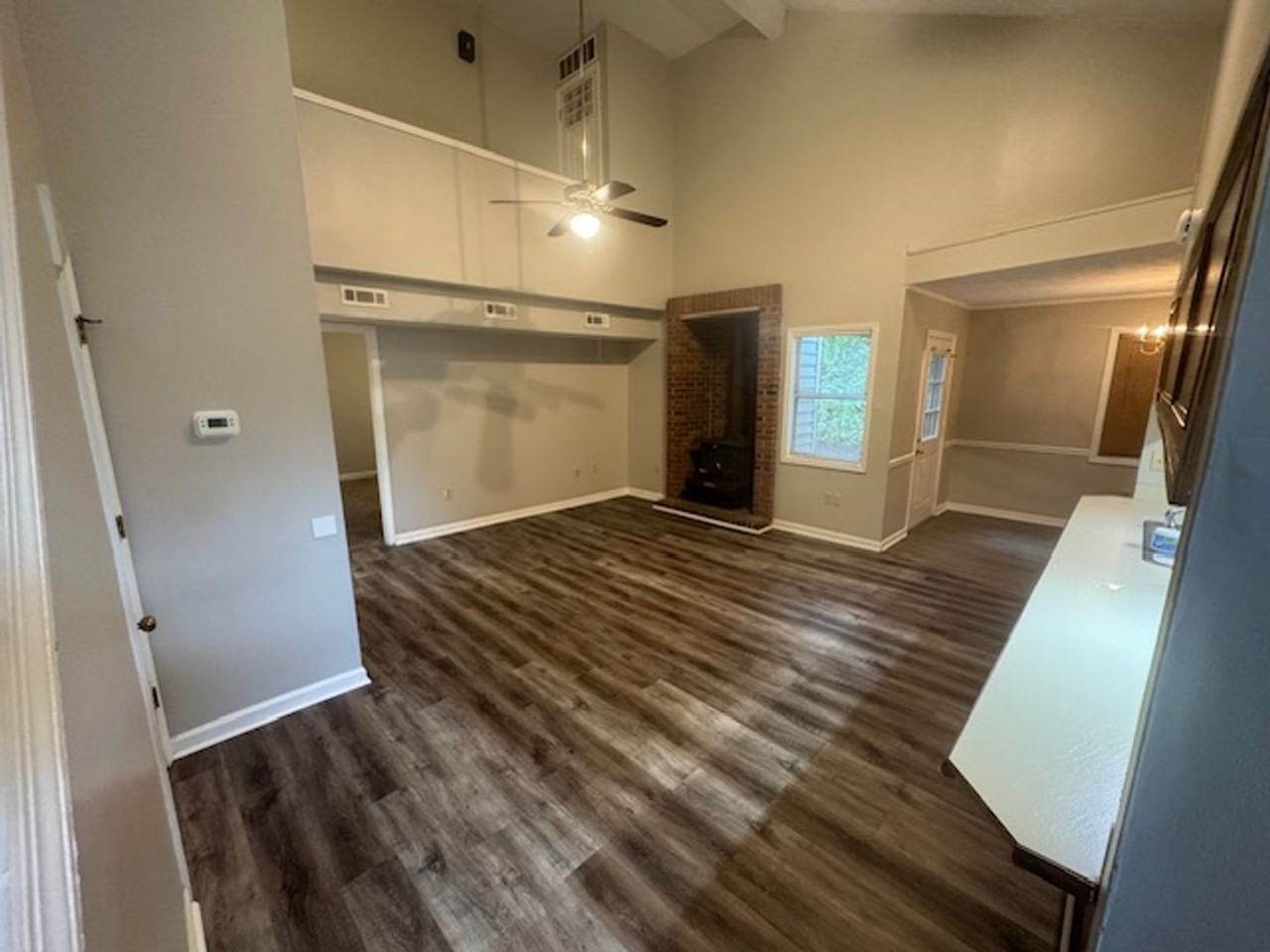 106 Northwoods Dr - Photo 2 of 9