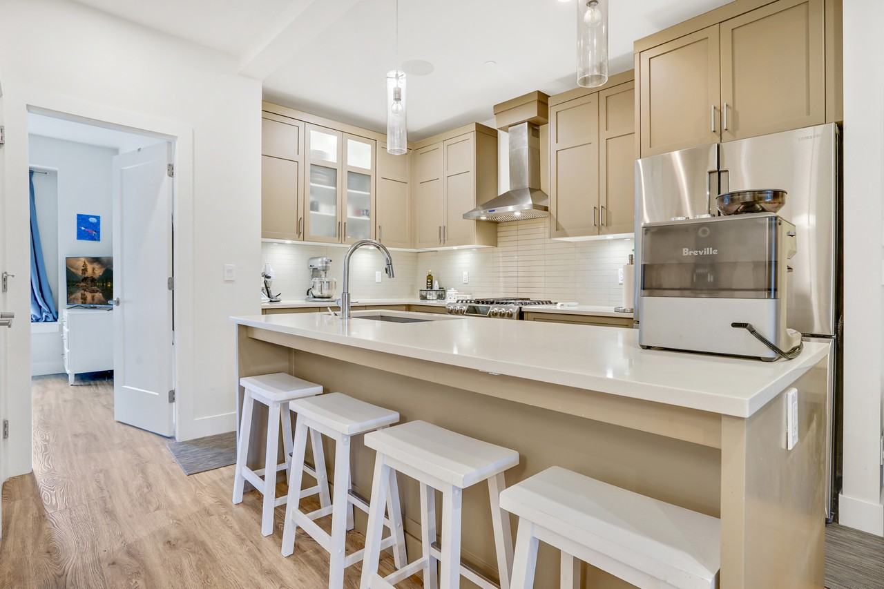 5770 Mitchell Street - Photo 3 of 20