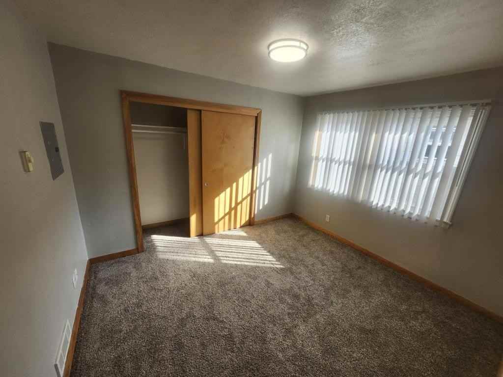 23 W 3rd St - Photo 5 of 8