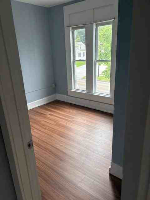 49 Lincoln Ave - Photo 3 of 12