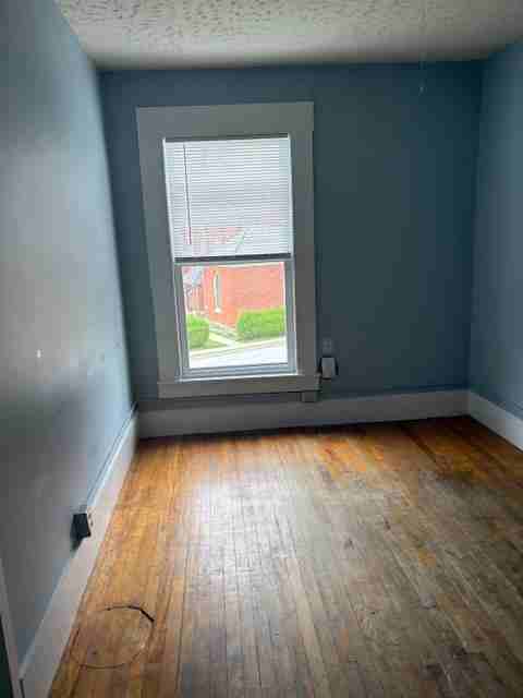 49 Lincoln Ave - Photo 6 of 12