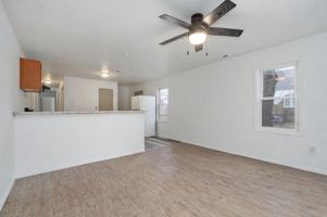 featured image of 513 S Broadway Ave