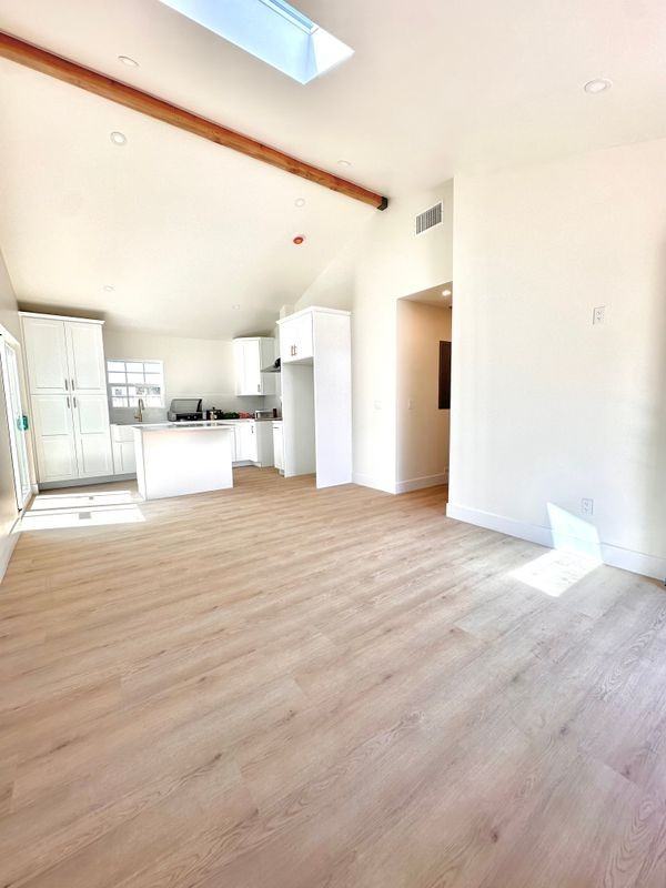 1543 Delford Ave ##1/2 - Photo 3 of 16