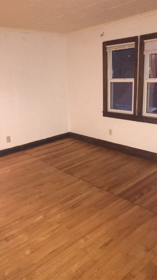 334 S Van Buren St - Photo 2 of 18