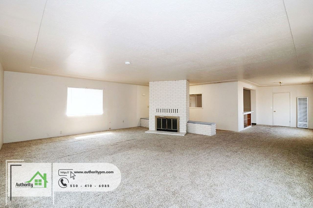 1830 Rosaline Ave - Photo 4 of 22