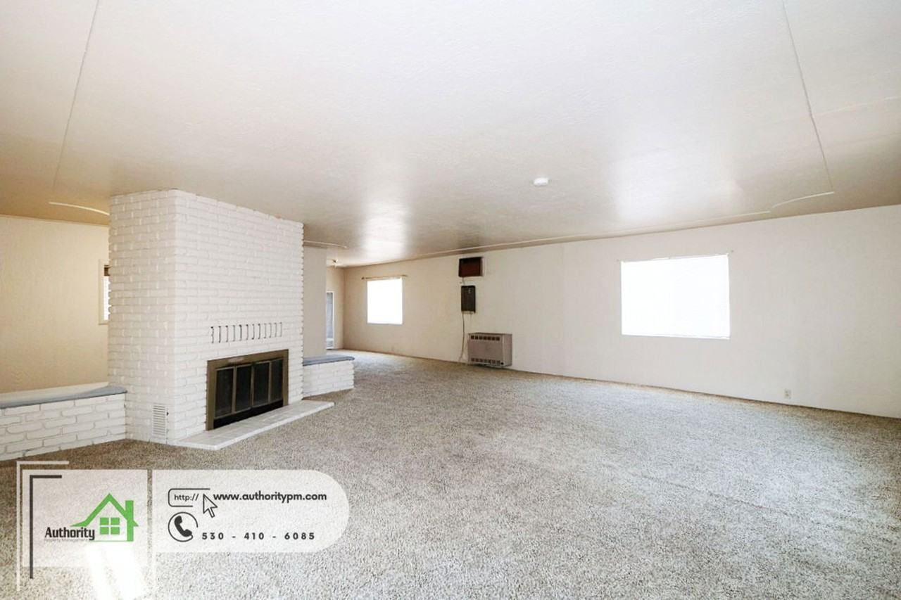 1830 Rosaline Ave - Photo 5 of 22