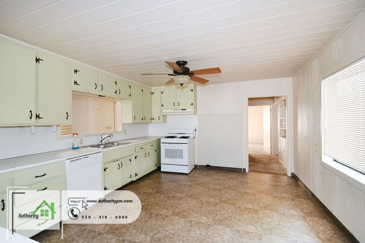 1830 Rosaline Ave - Photo 7 of 22