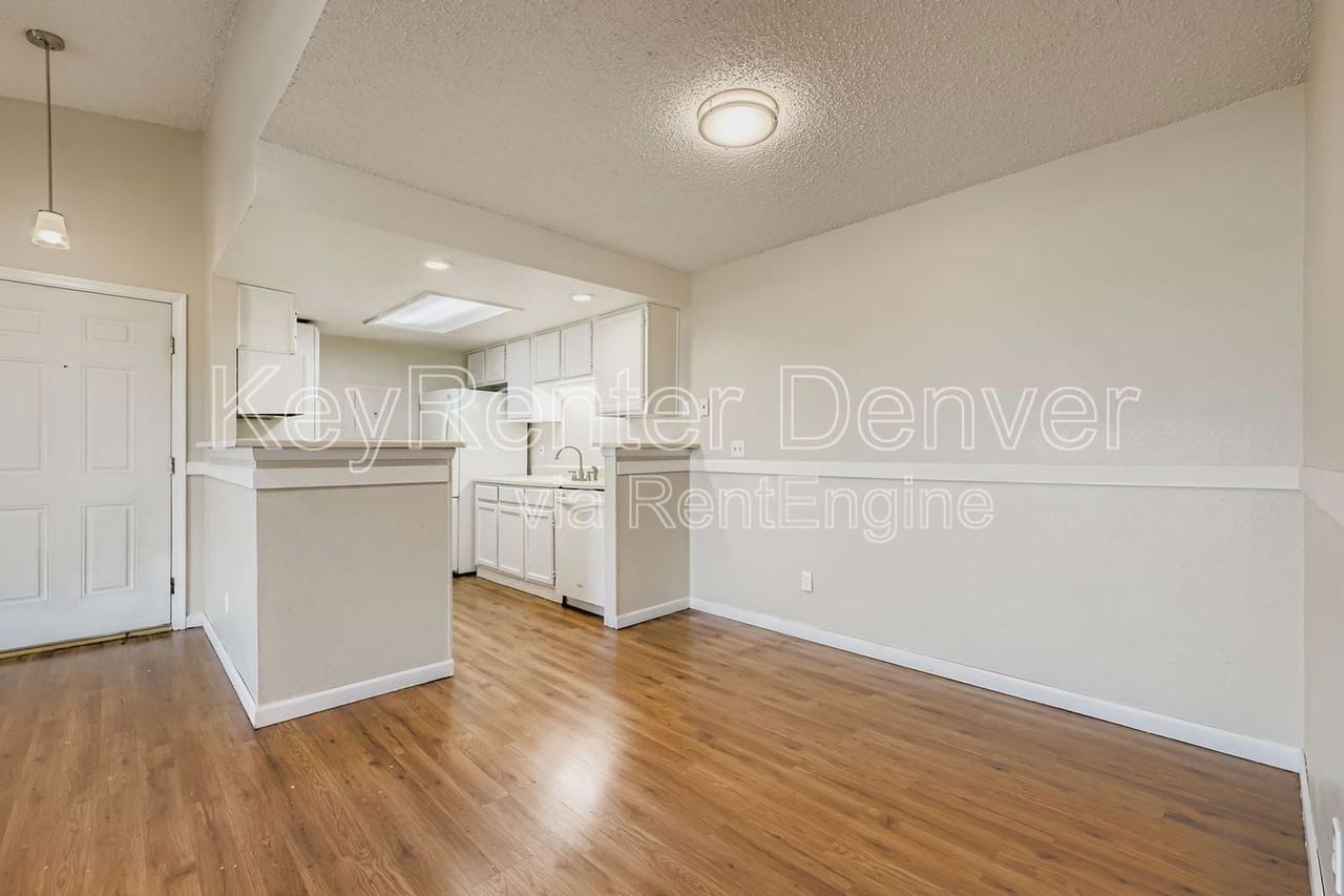 18063 E Ohio Ave #201 - Photo 4 of 29