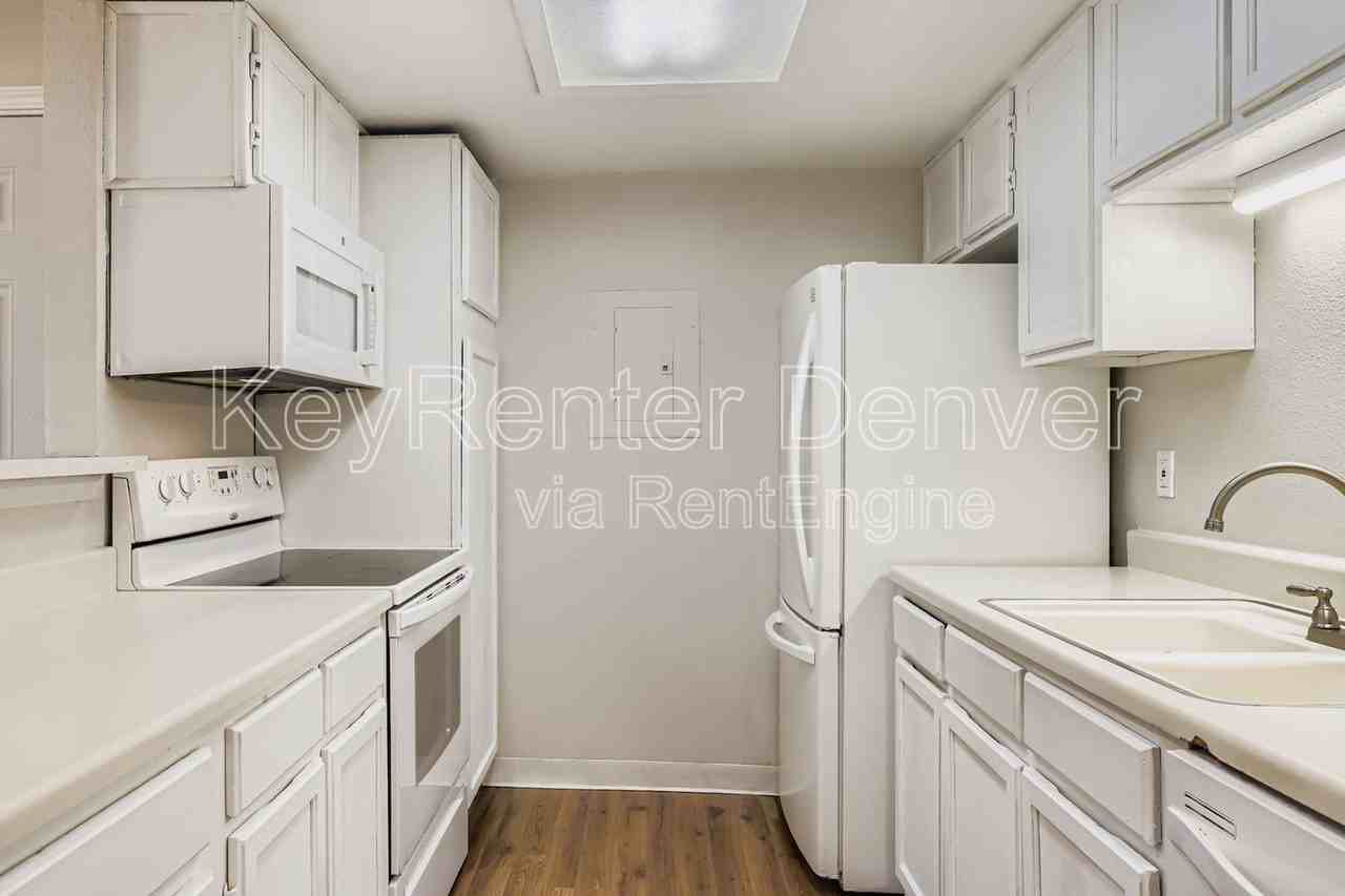 18063 E Ohio Ave #201 - Photo 5 of 29