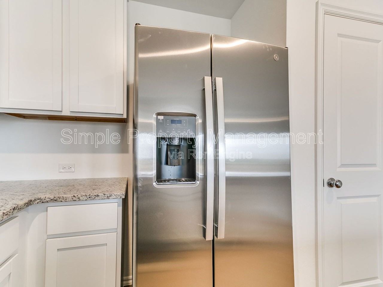 14803 Parkway Center Ave #0 - Photo 7 of 29