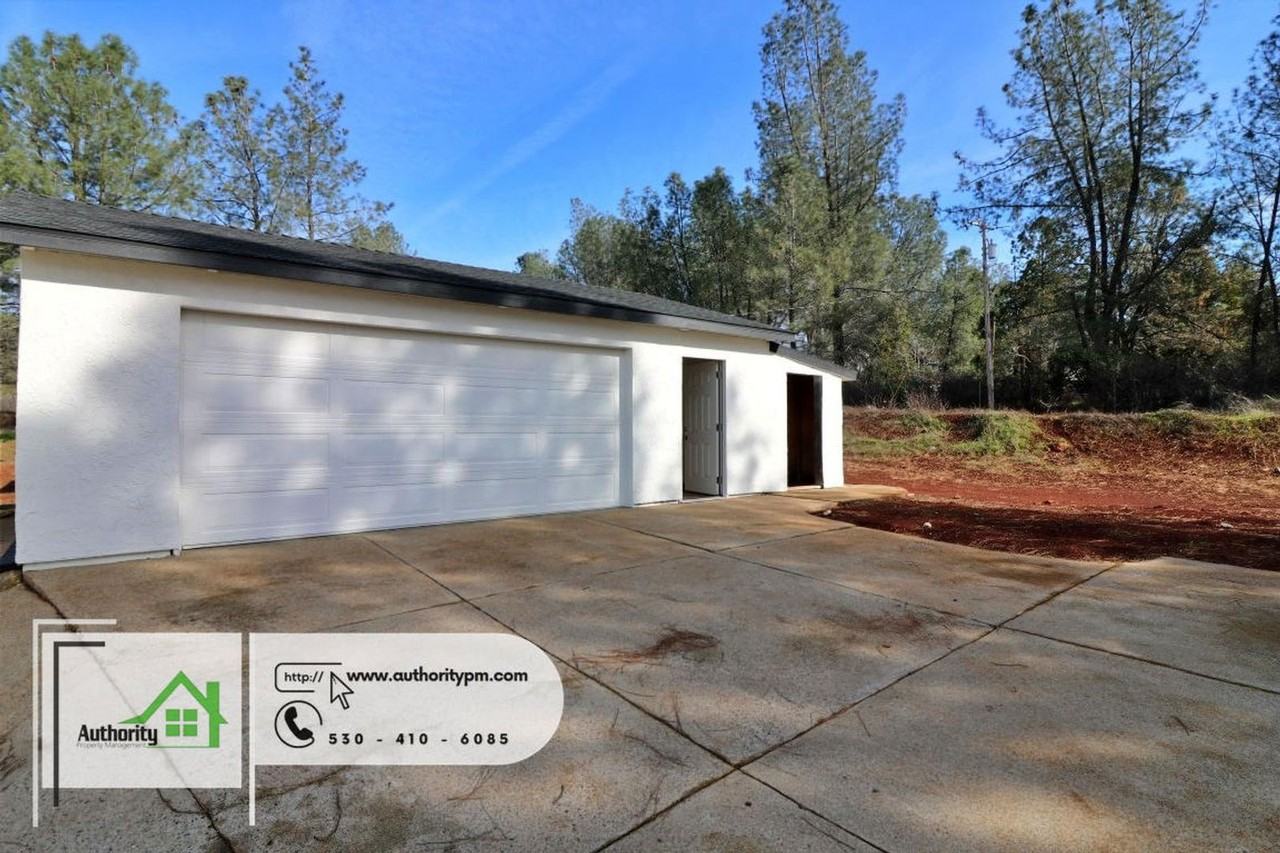 27562 Camino Real - Photo 2 of 30