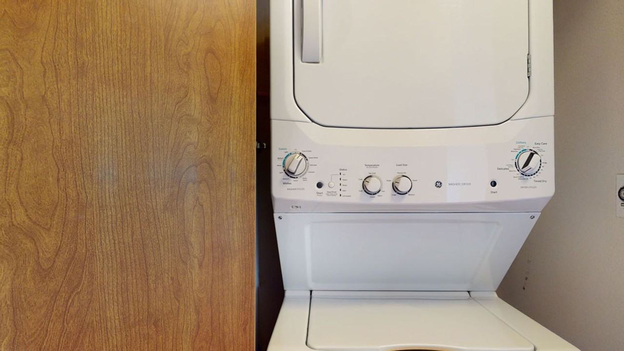 21428 International Boulevard - Photo 5 of 28