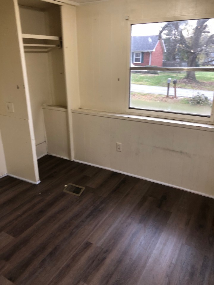 126 Cleo Dr - Photo 2 of 4