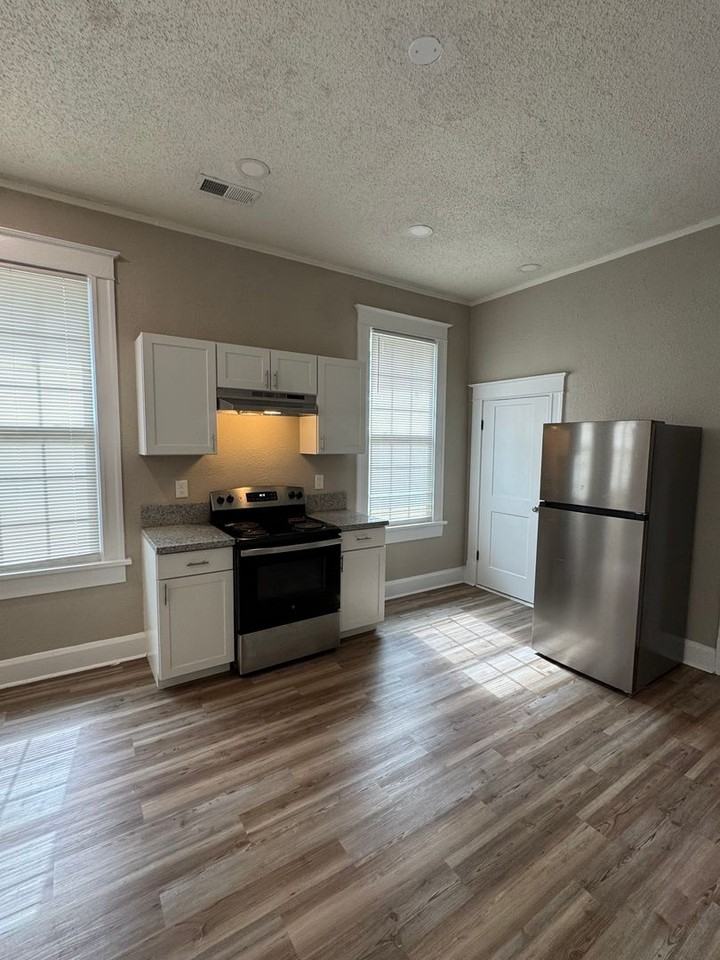 1825 Faxon Ave - Photo 3 of 13