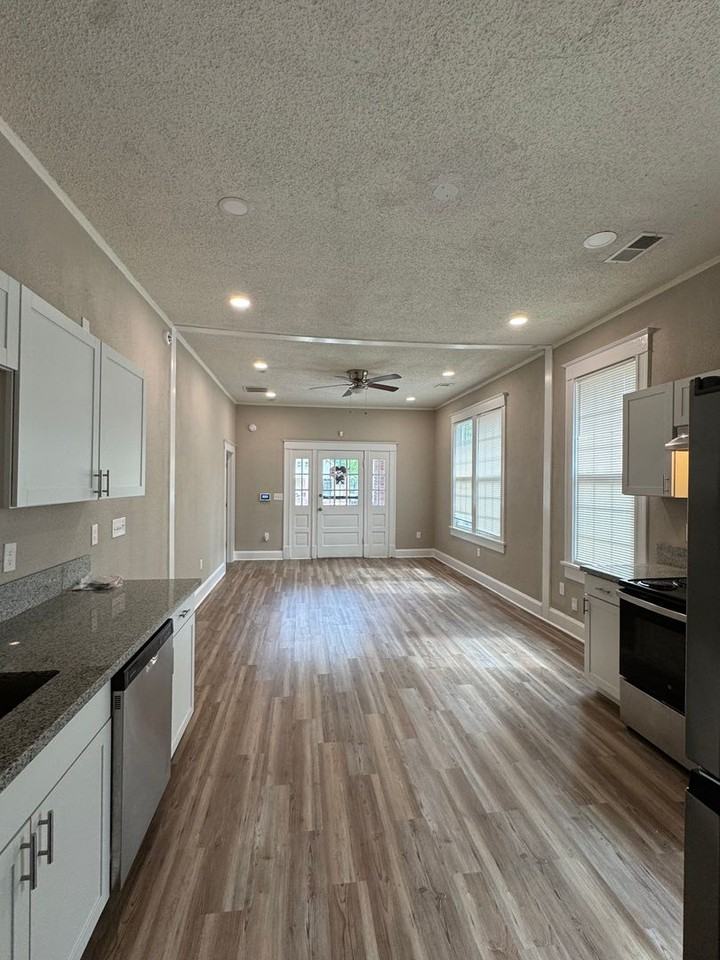 1825 Faxon Ave - Photo 5 of 13