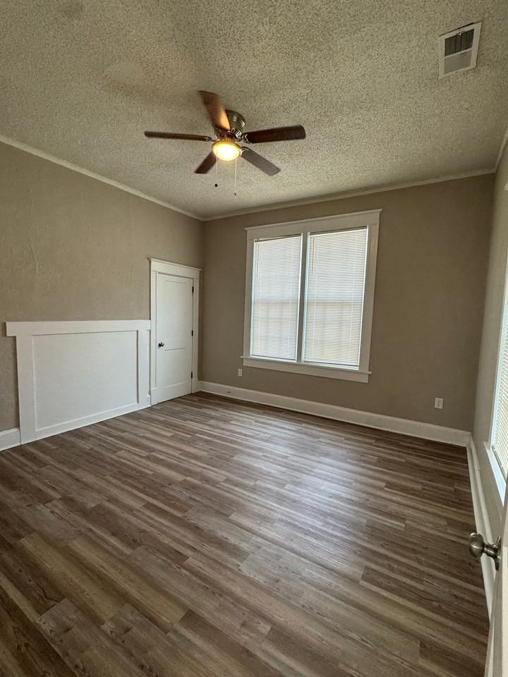 1825 Faxon Ave - Photo 6 of 13