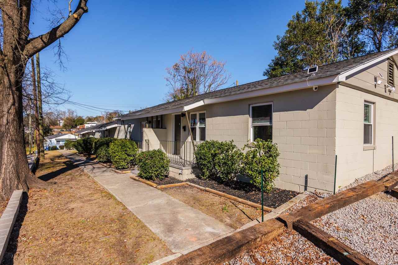 2120 Senate - Photo 2 of 18