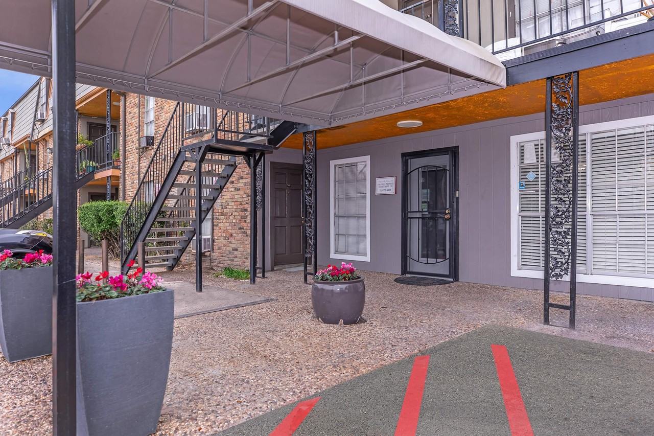 Windswept Gardens Apartments - Photo 7 of 24