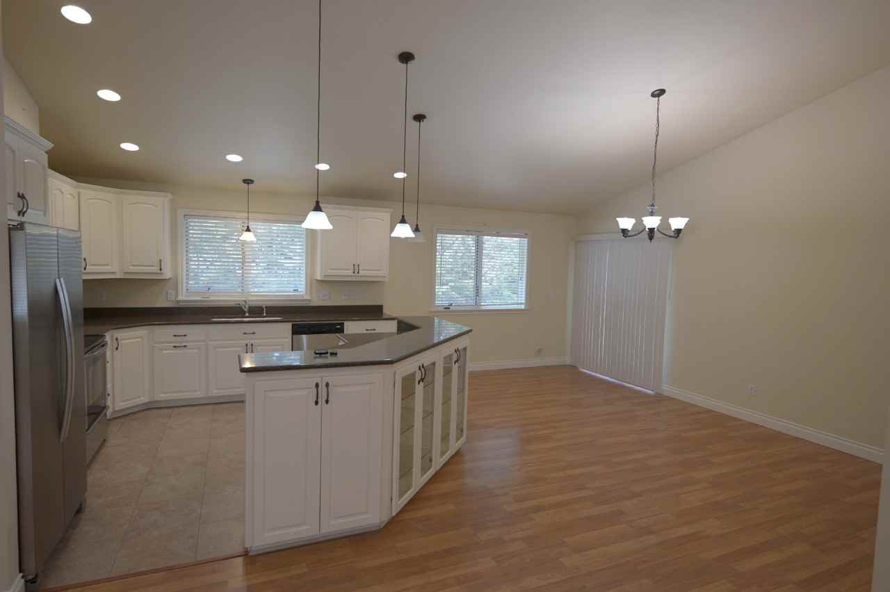 163 E Cobblestone Ln - Photo 3 of 18