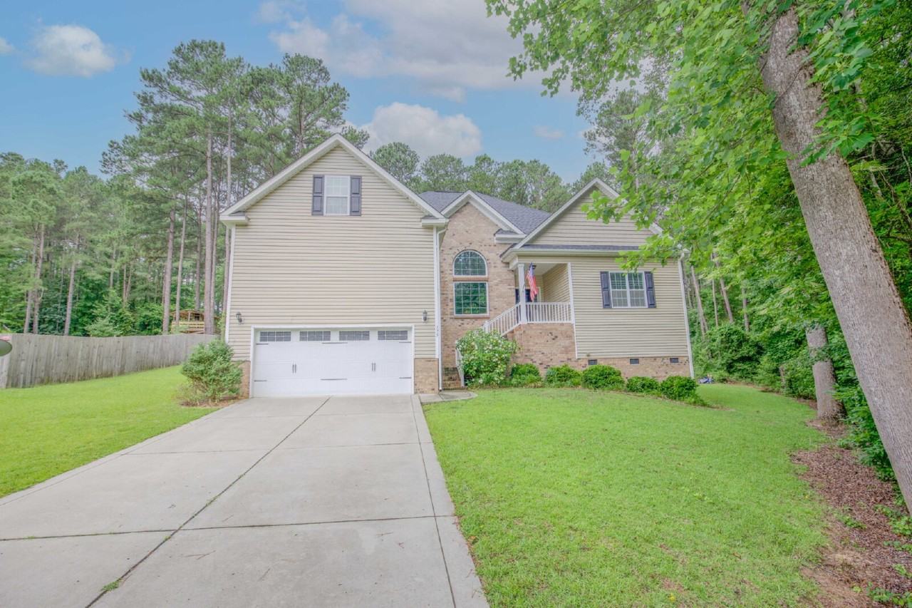 175 Dicks Hill Rd - Photo 2 of 50