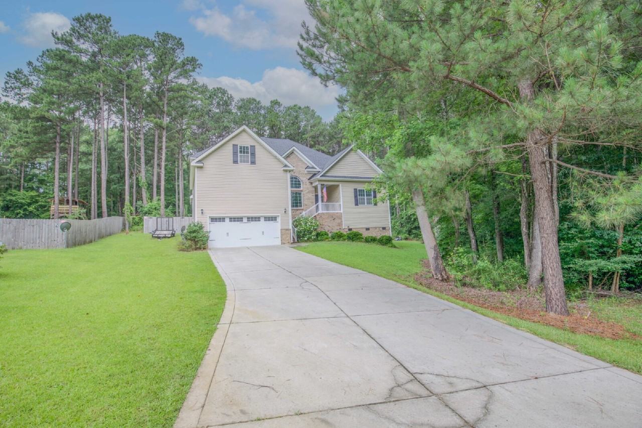 175 Dicks Hill Rd - Photo 3 of 50