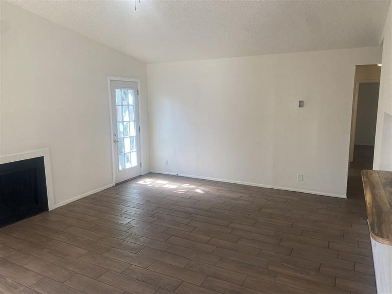 9615 Vale - Photo 4 of 17