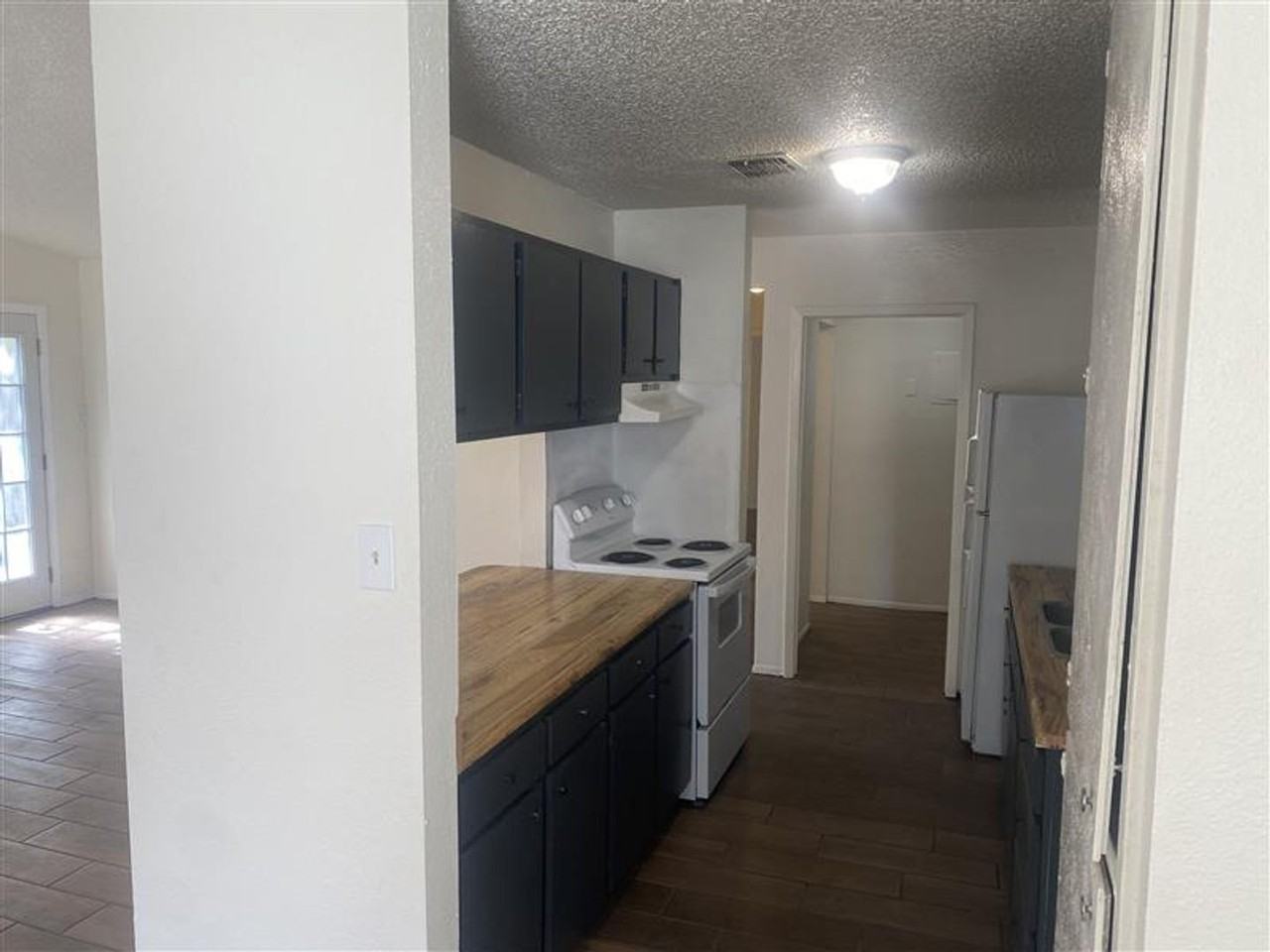 9615 Vale - Photo 6 of 17