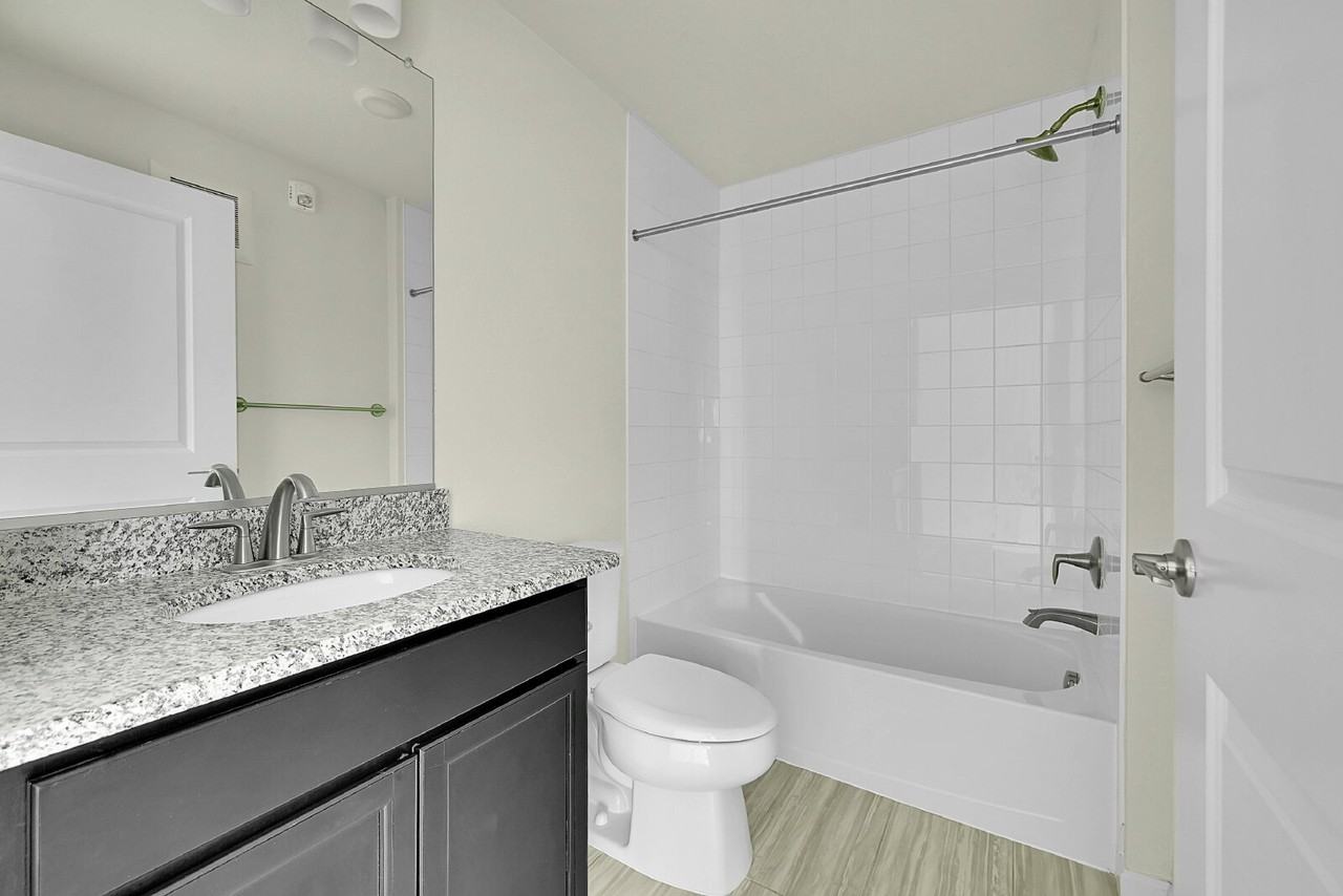 1841 S Dunkirk St - Photo 4 of 31