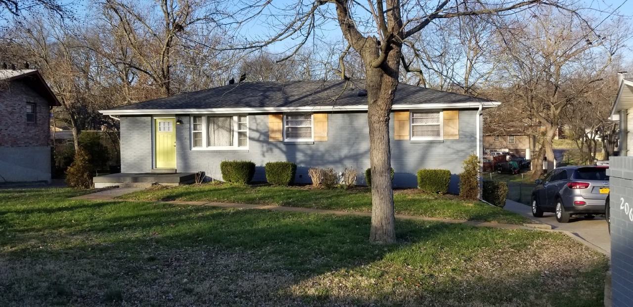 206 Bonnabrook Dr - Photo 2 of 28