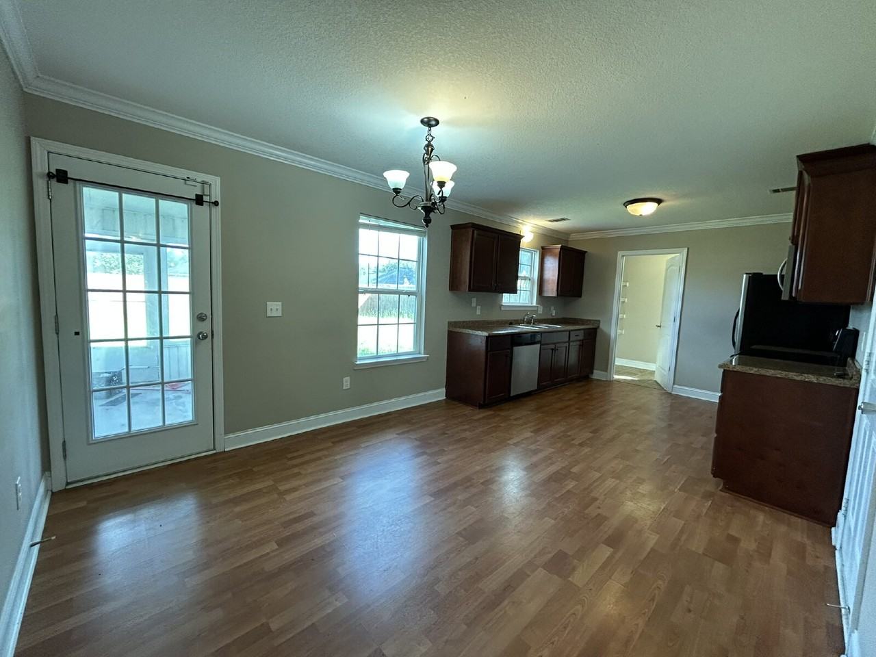 234 Augusta Way - Photo 4 of 17