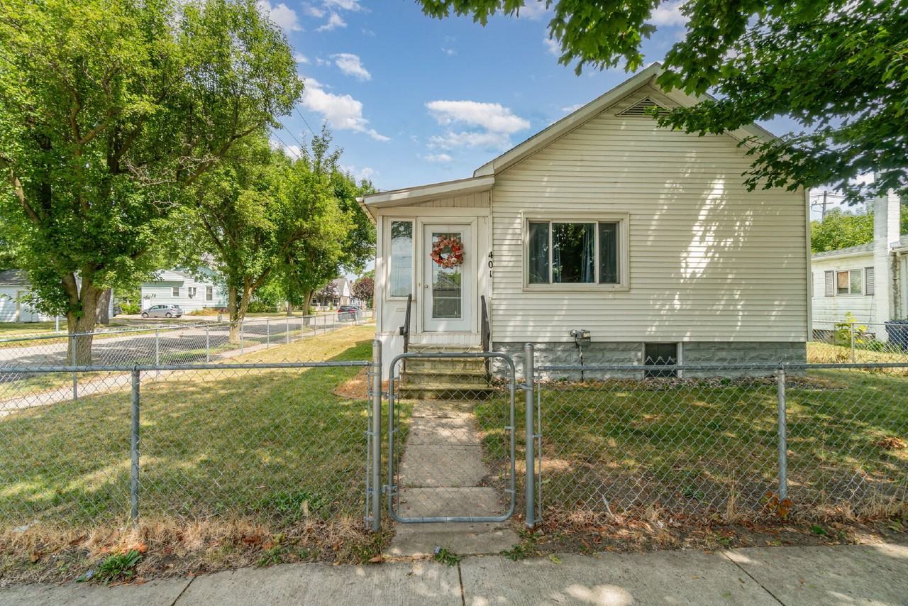 401 Franklin St - Photo 2 of 15