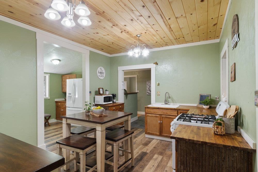 10680 Vera Ave - Photo 4 of 29