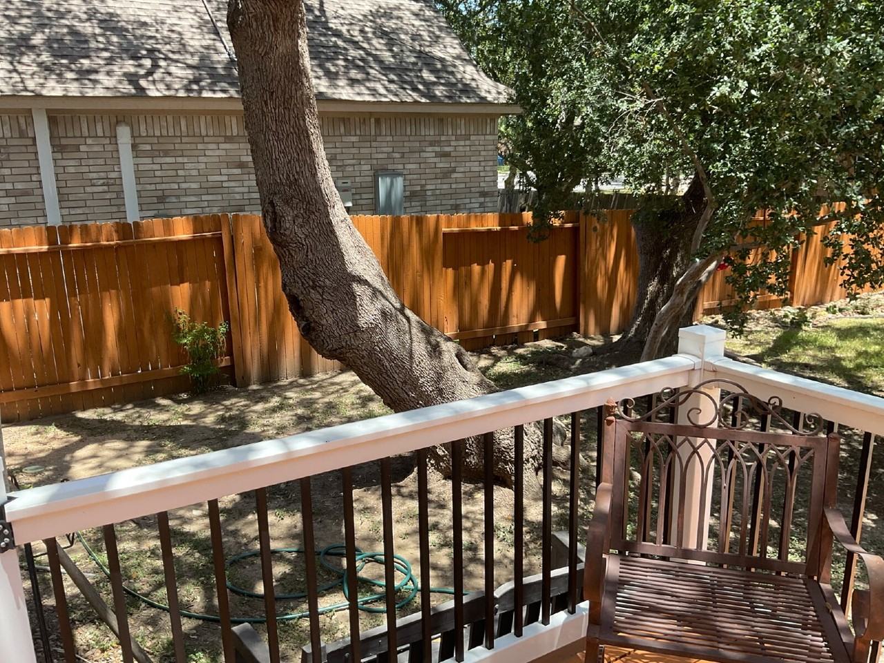 9610 Rocksprings St - Photo 5 of 18