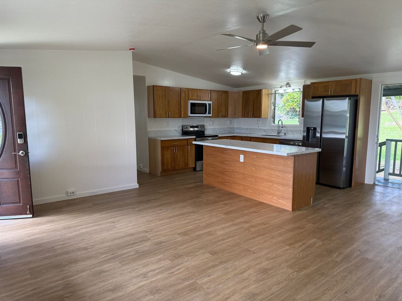 1770 Kilauea Ave - Photo 4 of 15