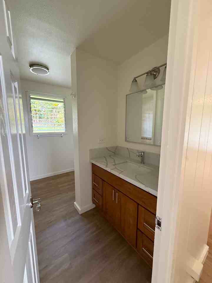 1770 Kilauea Ave - Photo 7 of 18