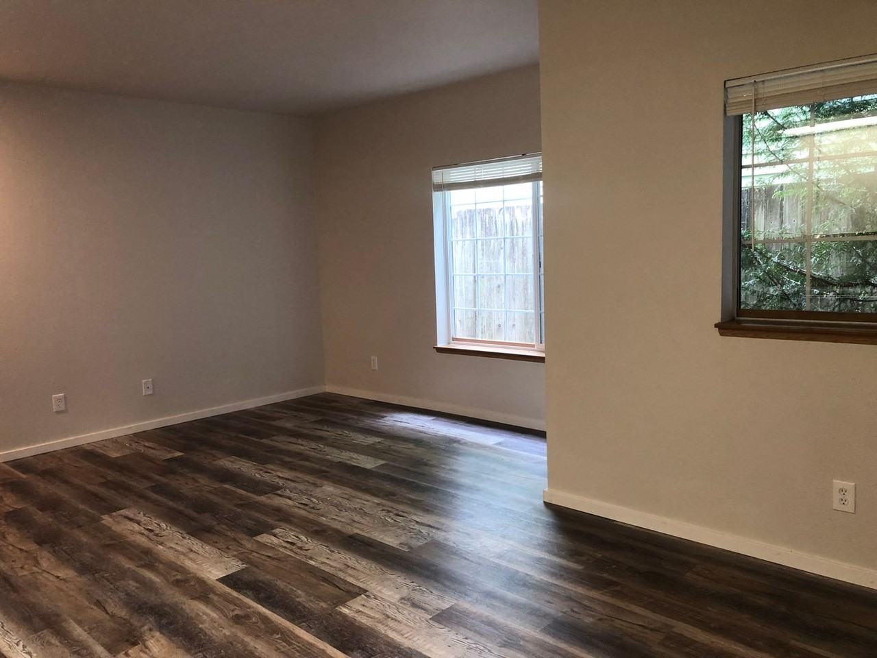 Able Court Apartments - Photo 2 of 17